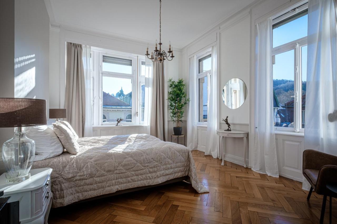 Boutique Charme Apartment Ricarda บาเดน-บาเดน ภายนอก รูปภาพ